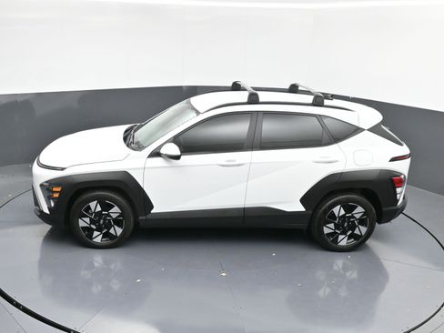 Used 2024 Hyundai Kona SEL w/ Convenience Package image 29