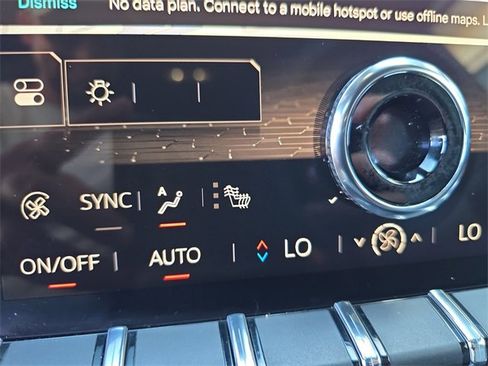 Used 2025 GMC Acadia Elevation image 21