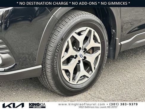 Used 2024 Subaru Forester Premium image 30
