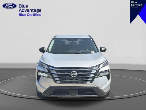 Used 2024 Nissan Rogue S FWD image 2