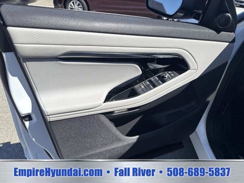 Used 2020 Land Rover Range Rover Evoque S AWD/4WD image 17