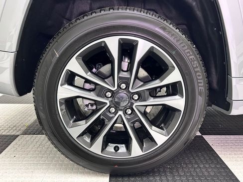 New 2025 Jeep Grand Cherokee Overland w/ Adv Protech Group III image 9