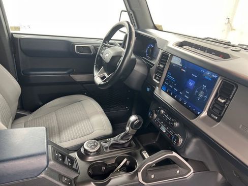 Used 2022 Ford Bronco Outer Banks w/ Sasquatch Package image 24