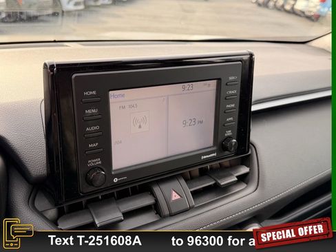 Used 2020 Toyota RAV4 XLE image 20