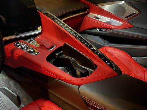 Used 2023 Chevrolet Corvette Stingray Premium Conv w/ Z51 Performance Package image 6