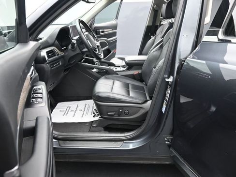 Used 2022 Kia Telluride EX w/ EX Premium Package AWD/4WD image 17