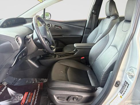 Used 2022 Toyota Prius Prime XLE FWD image 10