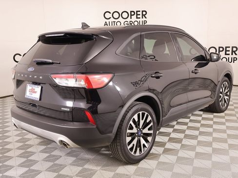 Used 2020 Ford Escape SE Sport image 22