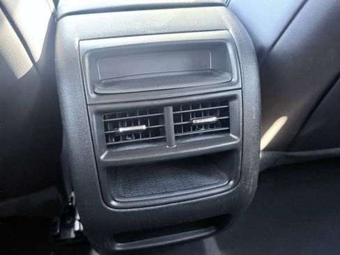 Used 2024 Cadillac XT5 Premium Luxury image 32