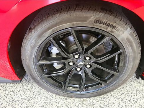 Used 2025 Ford Mustang Coupe RWD image 13