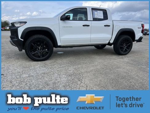 Used 2023 Chevrolet Colorado Trail Boss w/ Advanced Trailering Package AWD/4WD image 1