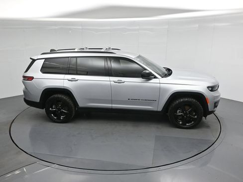 Used 2021 Jeep Grand Cherokee L Laredo AWD/4WD image 51