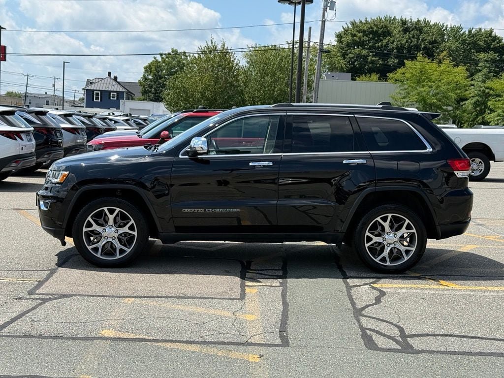 Used 2021 Jeep Grand Cherokee Limited AWD/4WD image 2