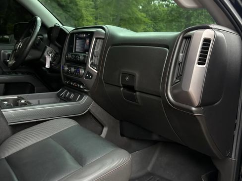 Used 2015 GMC Sierra 1500 SLT w/ All-Terrain Package AWD/4WD image 17