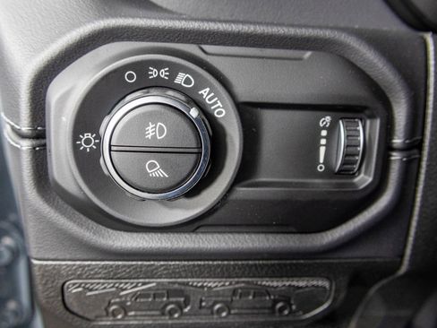 New 2026 Jeep Gladiator Sport image 34