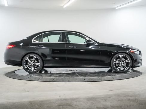Used 2022 Mercedes-Benz C 300 Sedan image 8
