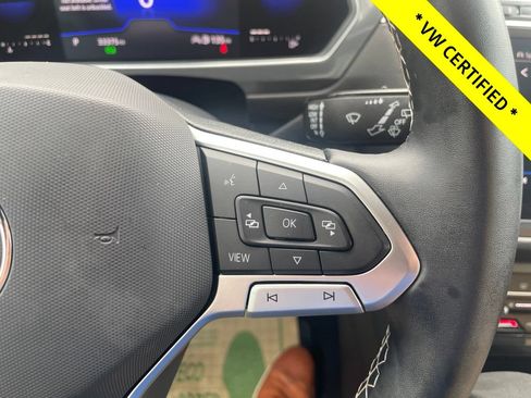 Certified 2022 Volkswagen Tiguan SE AWD/4WD image 28