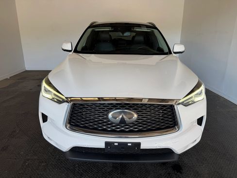 Used 2019 INFINITI QX50 Essential AWD/4WD image 3