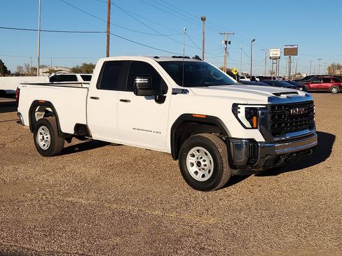 Used 2024 GMC Sierra 3500 Pro w/ Convenience Package image 5