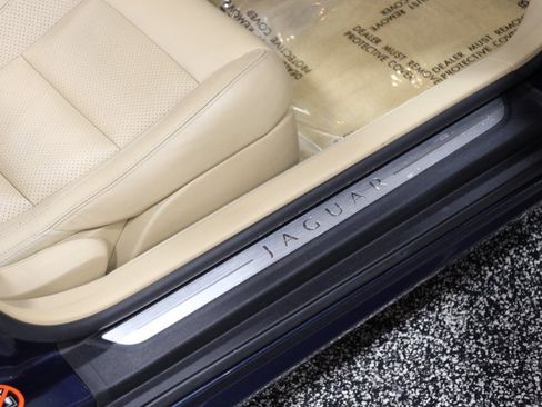 Used 2007 Jaguar XK Convertible RWD image 42