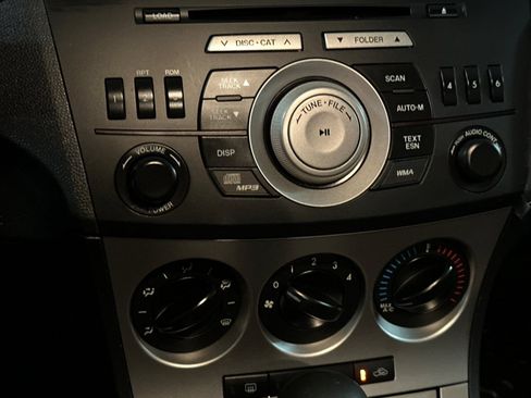 Used 2010 MAZDA MAZDA3 i Sport FWD image 22