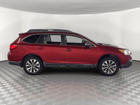 Used 2017 Subaru Outback 2.5i Limited image 8