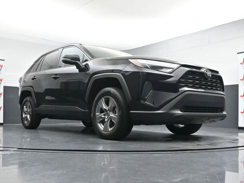Used 2024 Toyota RAV4 XLE FWD image 30