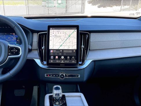 New 2026 Volvo XC90 T8 Ultra w/ Lounge Package AWD/4WD image 9