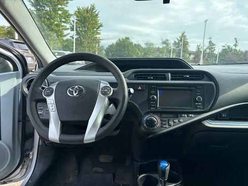 Used 2013 Toyota Prius C Three FWD image 17