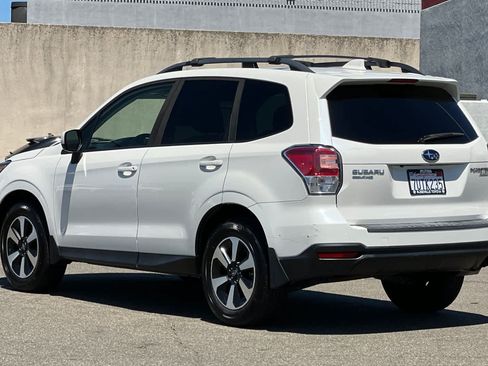 Used 2017 Subaru Forester 2.5i Premium w/ Rugged Package #1 AWD/4WD image 7