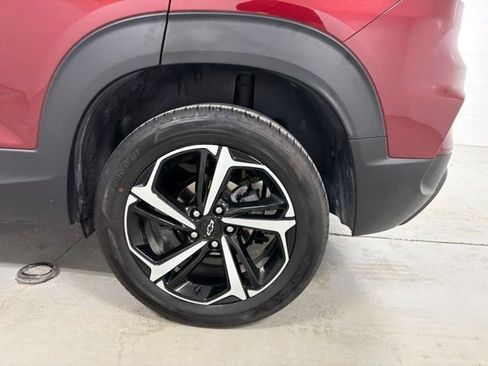 Used 2023 Chevrolet TrailBlazer RS w/ Convenience Package AWD/4WD image 10
