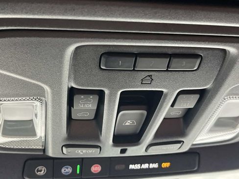 Used 2025 GMC Sierra 1500 Denali Ultimate image 26