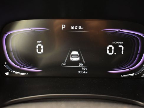 Used 2025 Kia Soul LX FWD image 30