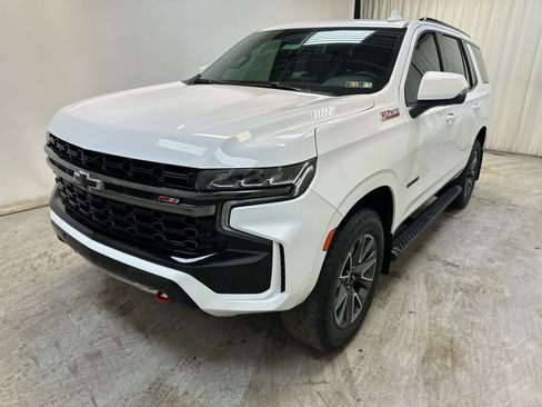 Used 2022 Chevrolet Tahoe Z71 w/ Luxury Package image 11