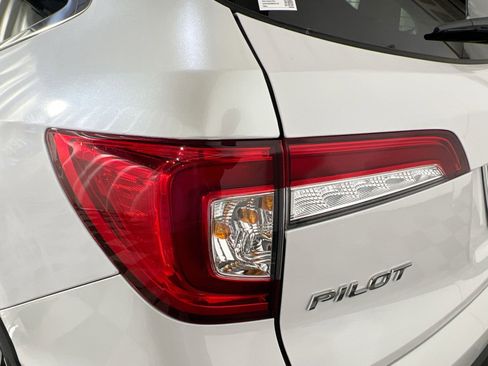 Used 2022 Honda Pilot EX-L image 16