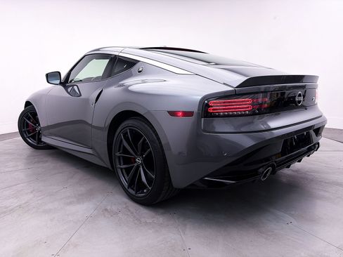 Used 2024 Nissan Z Performance w/ Floor Mat Package RWD image 2