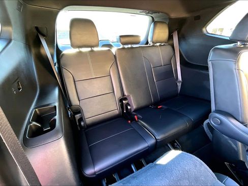 Used 2024 GMC Acadia Elevation w/ Black Edition image 29