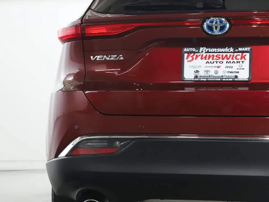 Certified 2023 Toyota Venza Limited AWD/4WD image 44