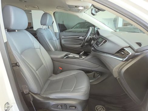 Used 2020 Buick Enclave Essence w/ Sound and Sites Package FWD image 33