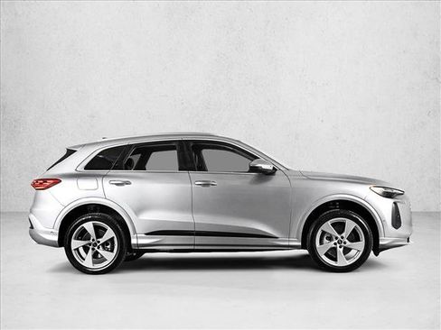 New 2026 Audi Q5 Premium AWD/4WD image 4