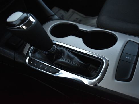 Used 2018 Chevrolet Cruze LS w/ LS Fleet Convenience Package image 29