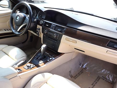 Used 2009 BMW 335i Convertible RWD image 21