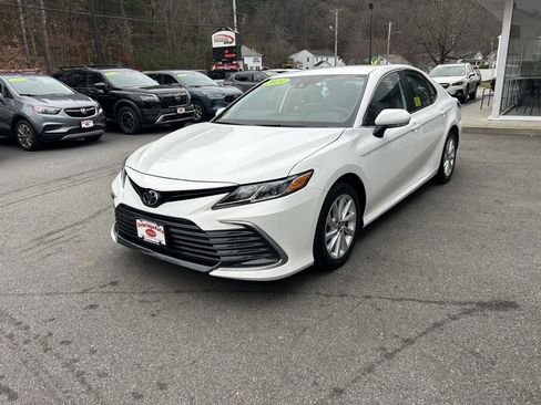 Used 2024 Toyota Camry LE w/ Cold Weather Package image 5