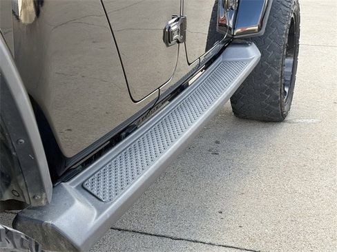 Used 2021 Jeep Gladiator Overland w/ Popular Equipment Package image 9