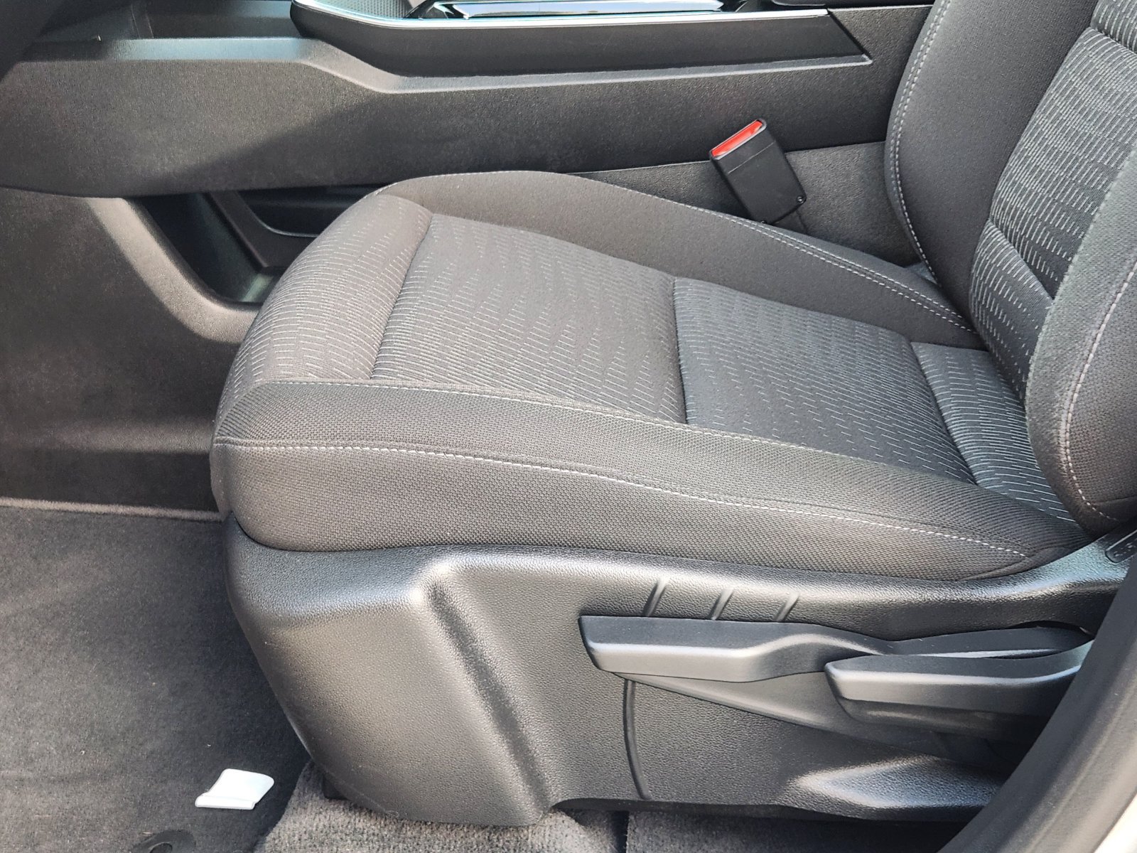 Certified 2025 Chevrolet Equinox LT w/ Safety and Technology Package FWD image 27