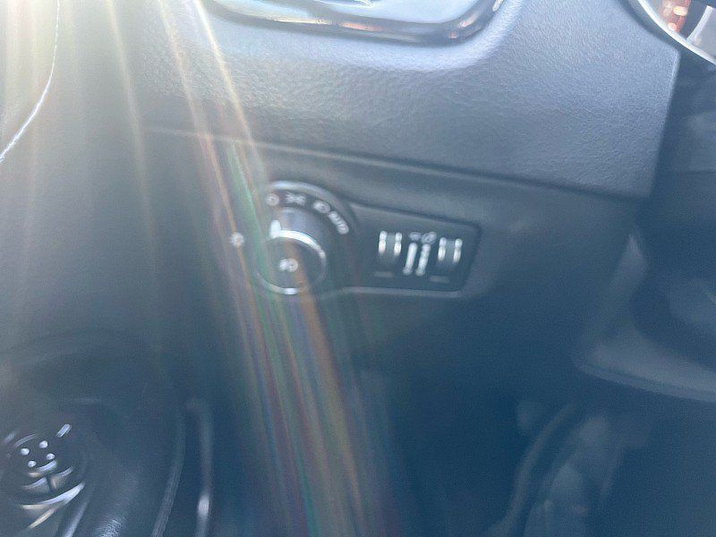 Used 2018 Jeep Compass Latitude w/ Popular Equipment Group AWD/4WD image 29