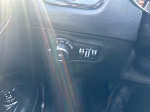 Used 2018 Jeep Compass Latitude w/ Popular Equipment Group AWD/4WD image 29