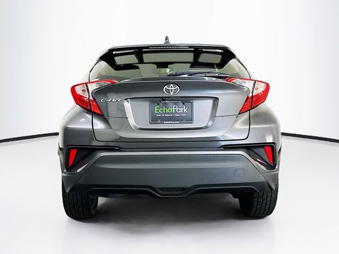 Used 2019 Toyota C-HR XLE FWD image 7
