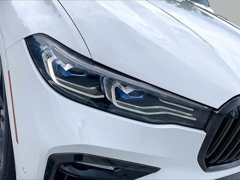 Used 2021 BMW X7 M50i w/ Executive Package AWD/4WD image 28