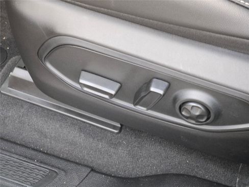 New 2025 Jeep Grand Cherokee Limited w/ Black Appearance Package image 28